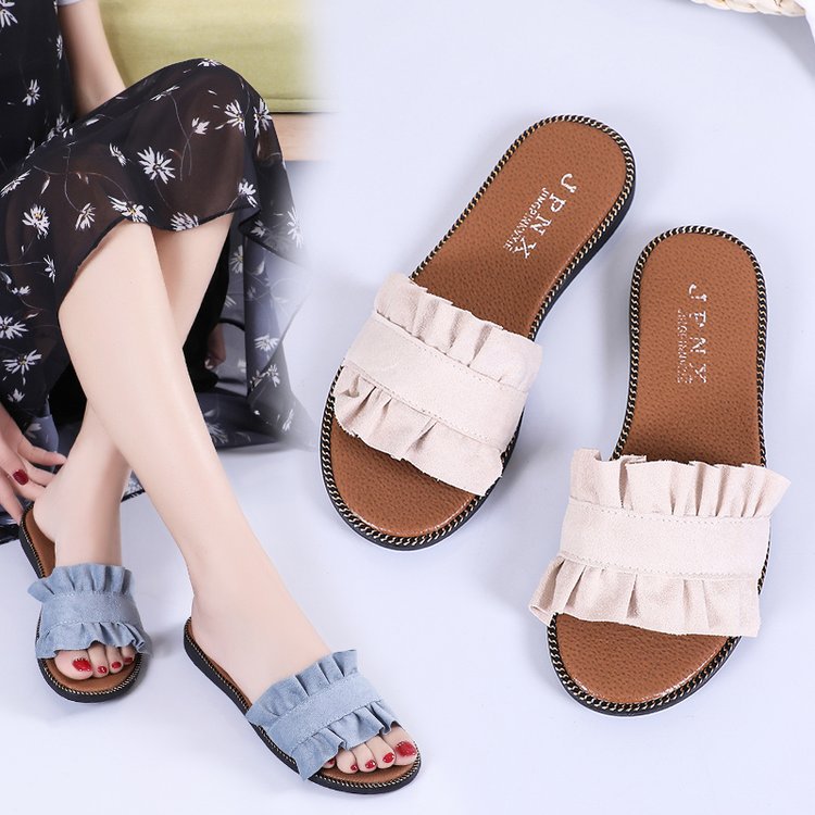 Fungus Lace Design Flat Heel Women's Slippers