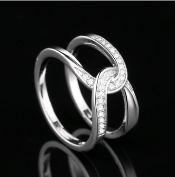 Simple Double C Cross Buckle Ring